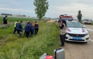 Osmaniye'de şarampole devrilen otomobilin sürücüsü yaralandı