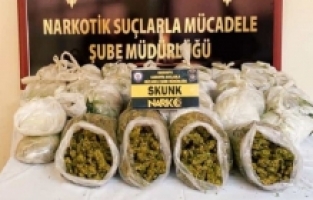 Uyuşturucu sevkiyatına darbe: 3 tutuklama