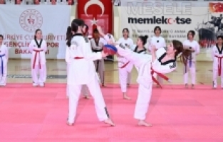 19 Mayıs Atatürk’ü Anma, Gençlik ve Spor Bayramı Osmaniye’de coşkuyla kutlandı