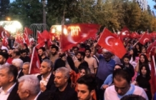 Adana'da fener alayı düzenlendi