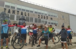 Antalya'da bisikletçiler, Tahtalı Dağı'na pedal çevirdi