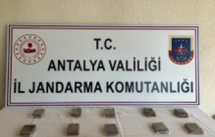 Antalya'daki uyuşturucu operasyonlarında yakalanan 253 zanlıdan 33'ü tutuklandı