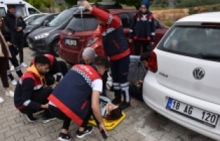 Burdur'da Acil Yardım ve Afet Yönetimi öğrencilerine uygulamalı eğitim verildi