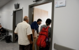 Defne Devlet Hastanesi eczane hizmetiyle de hastalara kolaylık sağlıyor