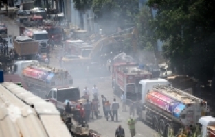 Mersin Serbest Bölgesi'ndeki bir depoda çıkan yangın söndürüldü