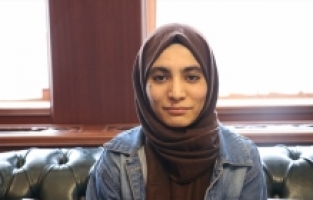 Isparta'da Irak uyruklu genç kız 5 ayda Kur'an-ı Kerim'i ezberledi