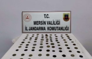 Mersin'de tarihi eser kaçakçılığı operasyonunda 118 sikke bulundu
