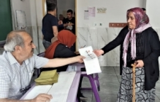 Türkiye sandık başında!