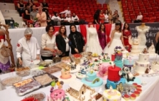 Adana'da halk eğitim merkezi kursiyerleri ürünlerini sergiledi