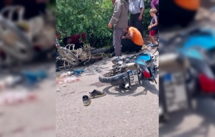 Adana'da iki motosikletin çarpıştığı kazada 3 kişi yaralandı