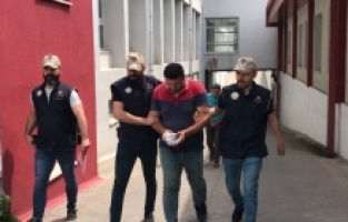 Adana'da yurt dışına kaçma hazırlığındaki 4 firari FETÖ hükümlüsü yakalandı