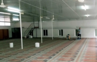 Akdeniz'de bayram öncesi ibadethanelerde temizlik yapıldı