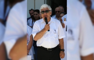 Alanya'da doktorun, eşi tarafından öldürülmesi protesto edildi