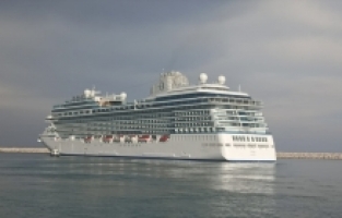 Antalya, lüks yolcu gemisi “Vista“ ile gelen 1205 turisti ağırladı