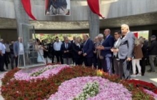 Dokuzuncu Cumhurbaşkanı Süleyman Demirel mezarı başında anıldı