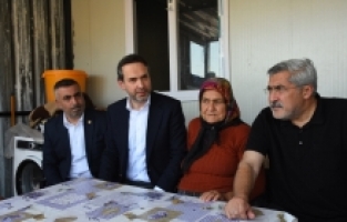 Enerji ve Tabii Kaynaklar Bakanı Bayraktar, Hatay'da depremzedeleri ziyaret etti