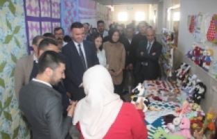 Gülnar'da kursiyerlerin eserlerinin yer aldığı yıl sonu sergisi açıldı