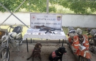 Isparta'da uyuşturucu operasyonunda yakalanan 2 kişi tutuklandı