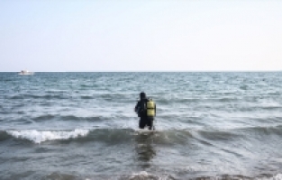 Mersin'de bir genç denizde kayboldu