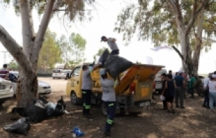 Mersin'de deniz kaplumbağalarının yuvalama alanı temizlendi