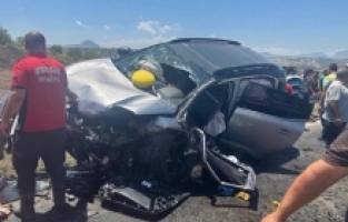 Mersin'deki trafik kazasında yaralanan genç hayatını kaybetti