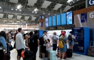 Sabiha Gökçen Havalimanı'nda Kurban Bayramı yoğunluğu başladı