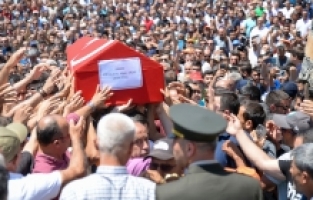 Şehit Piyade Uzman Çavuş Alpay Aras Antalya'da toprağa verildi