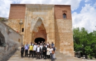 Turizm ve gastronomi yazarları, UNESCO listesindeki Eshab-ı Kehf'i ziyaret etti
