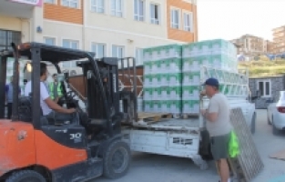 Türkiye Gençlik Vakfı, depremden etkilenen Hatay'da yardım faaliyetlerini sürdürüyor