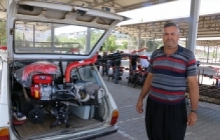 Adana'da küçük alanlarda üretim yapan çiftçilere makine desteği