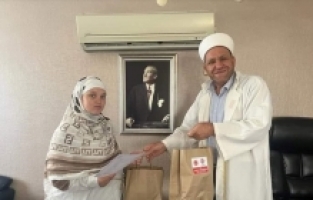 Antalya'da Rus kadın Müslüman oldu Derya ismini aldı