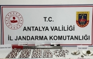Antalya'da uyuşturucu operasyonunda 2 kişi yakalandı