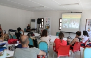 Öğretmenlere araziyi tanıma ve hayatta kalma teknikleri eğitimi verildi