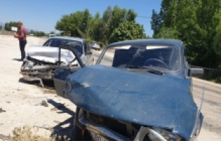 Osmaniye'de iki otomobil çarpıştı, 4 kişi yaralandı