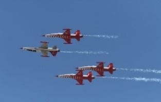 SOLOTÜRK Isparta semalarında gösteri yaptı