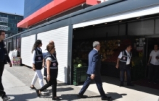 Ticaret Bakanlığı Mersin, Bursa ve Balıkesir'de marketlerdeki fiyat ve etiketleri denetledi