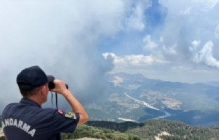 Antalya'da ormanlık alanlarda denetimler sürüyor