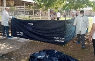 Antalya'da parkta bir kişi ölü bulundu