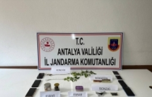 Antalya'da uyuşturucu operasyonunda 11 kişi yakalandı