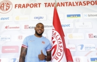 Antalyaspor, forvet oyuncusu Britt Assombalonga ile sözleşme imzaladı: