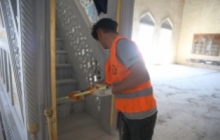 Depremde hasar gören Abdülhamit Han Camisi'ndeki onarım büyük oranda tamamlandı