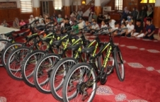 Erdemli'de yaz Kur’an kursu öğrencileri ödüllendirildi