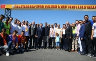 Galatasaray Kulübü Başkanı Dursun Özbek, Kahramanmaraş'ta ziyaretlerde bulundu