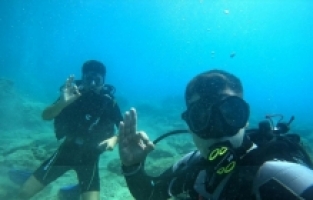 Hatay'da depremzede öğrenciler, Sahil Güvenlik ekipleriyle dalış yaptı