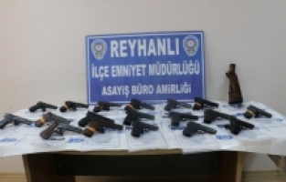 Hatay'da silah kaçakçılığı operasyonunda 18 ruhsatsız tabanca ele geçirildi