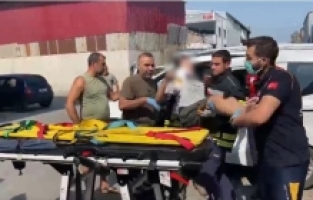 Mersin'de iki aracın çarpışması sonucu 2 çocuk yaralandı