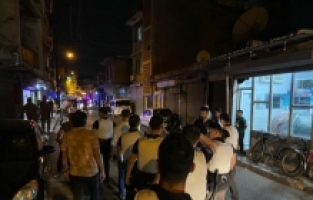 Adana'da narkotik uygulamasında 4 kişi gözaltına alındı