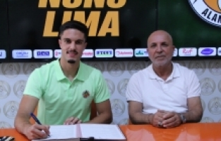 Alanyaspor, kadrosuna kattığı 3 oyuncu için imza töreni düzenledi