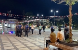 Burdur'da iki grup arasındaki kavgada bir kişi bıçakla yaralandı