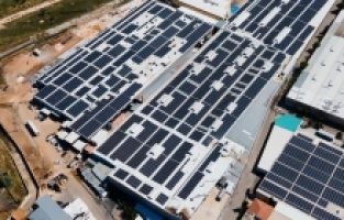 CW Enerji, Osmaniye'de bir firmanın çatısına GES kurulumu tamamladı